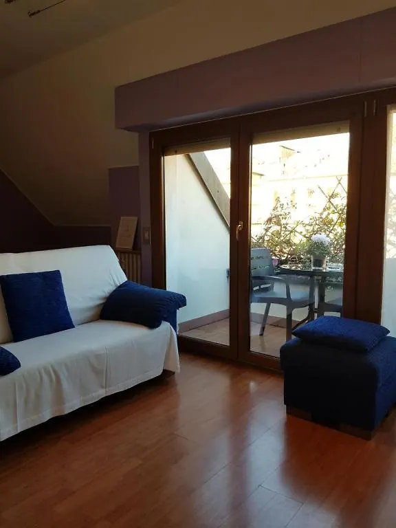 The Boheme Vintage Junior Suite ---- Cozy & Quiet & Comfortable With Private Bathroom & Fully Equipped Kitchenette & Cozy Balcony - Lift To 4Th Floor - Metro' Verde -Green Subway Porta Genova Milán 2*,