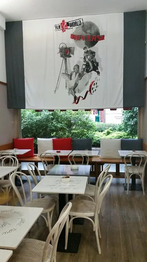 Apartahotel The Boheme Vintage Junior Suite ---- Cozy & Quiet & Comfortable With Private Bathroom & Fully Equipped Kitchenette & Cozy Balcony - Lift To 4Th Floor - Metro' Verde -Green Subway Porta Genova Milán